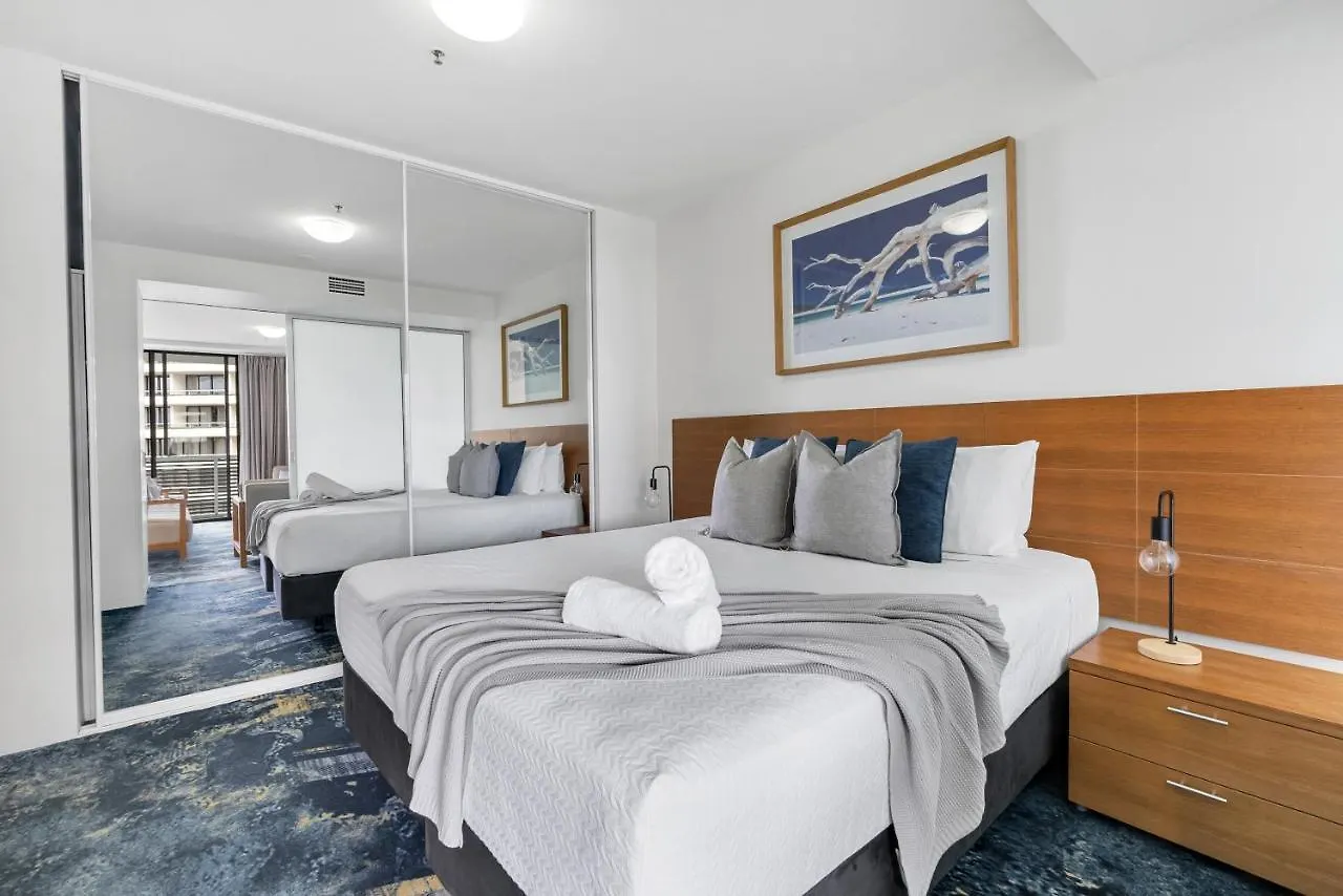Horizons @ Harbour Lights Apartment Cairns Australia